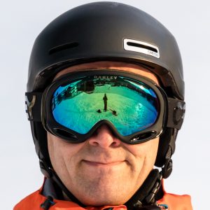 Oakley A-Frame 2.0 goggles i Factory Pilot Blackout design med Prizm Jade Iridium linse