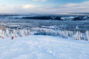 Perfekte sneforhold og god plads på Lindvallens pister // Foto: Troels Kjems