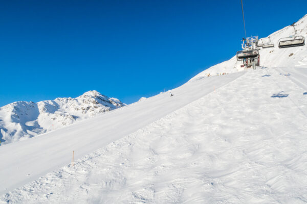 Rød piste langs Planseggbahn // Foto: Troels Kjems