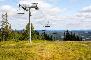 Blå piste "13" under stoleliften "T1 Liekspressen"